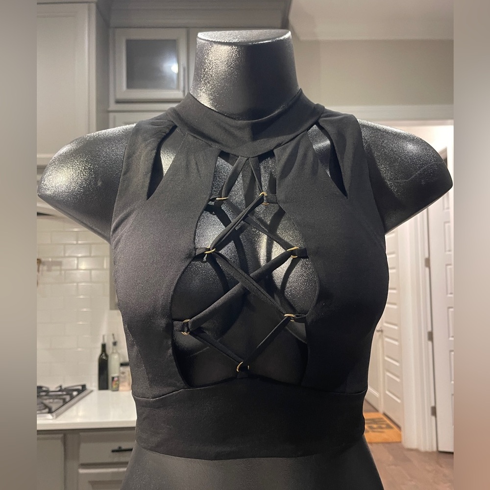 Black Halter Crop Top with Lattice Detail, Wmn’s Size Small